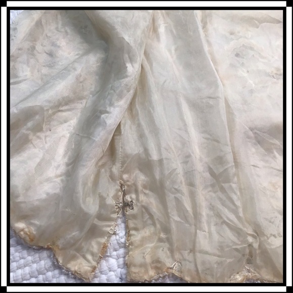 KELLY CO - Vintage Hand Beaded & Embroidered in Hong Kong - Picture 11 of 16